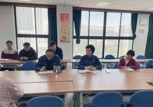 簡篇-【初心產(chǎn)發(fā)  四融五有】“五一”我在崗丨堅守詮釋責任  服務彰顯擔當